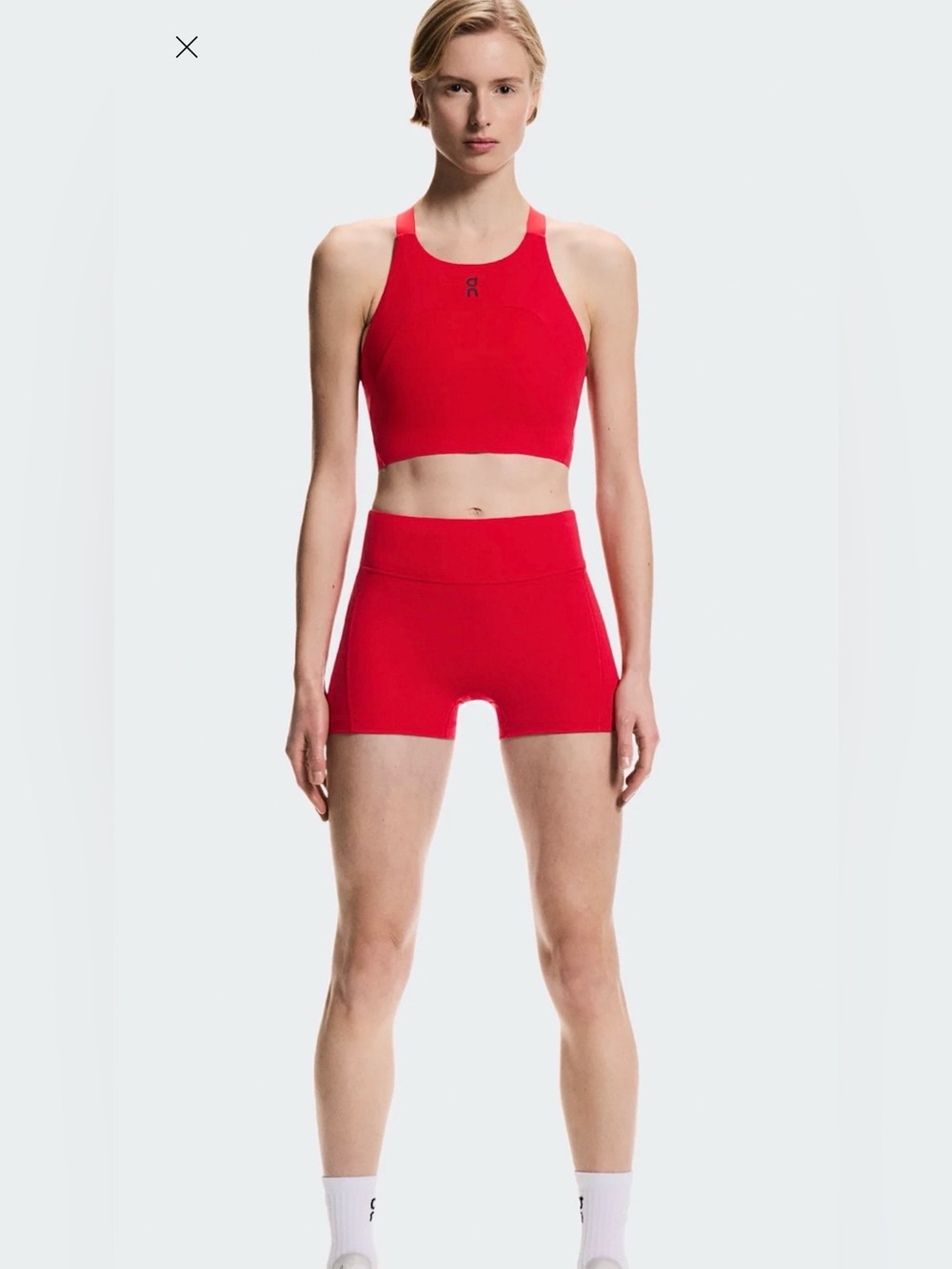 On Running New 3" Performance Tights & Crop Top Set. Size Large. Color Robin.